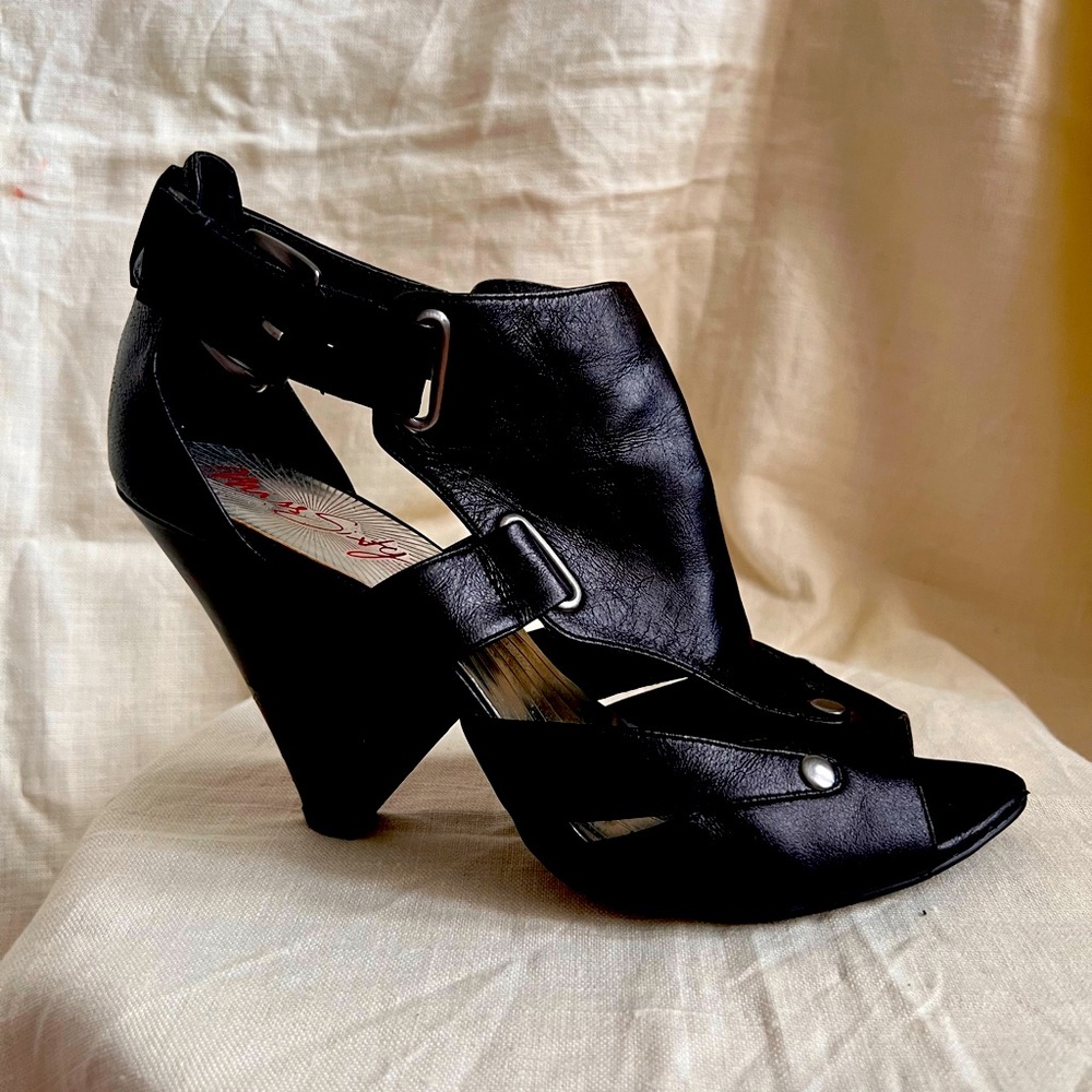 Vintage Miss Sixty heels Size 40 / US 9